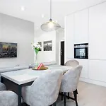 Szamocka By Renters Prestige