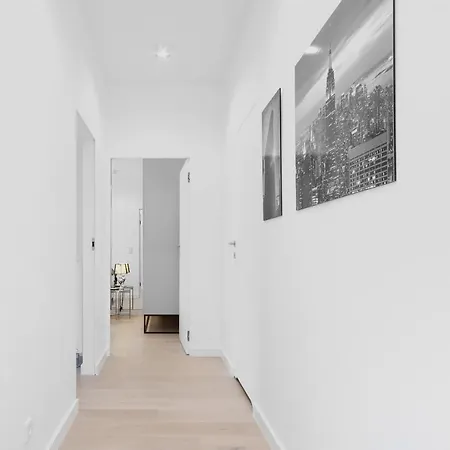 Szamocka By Renters Prestige * Warszawa